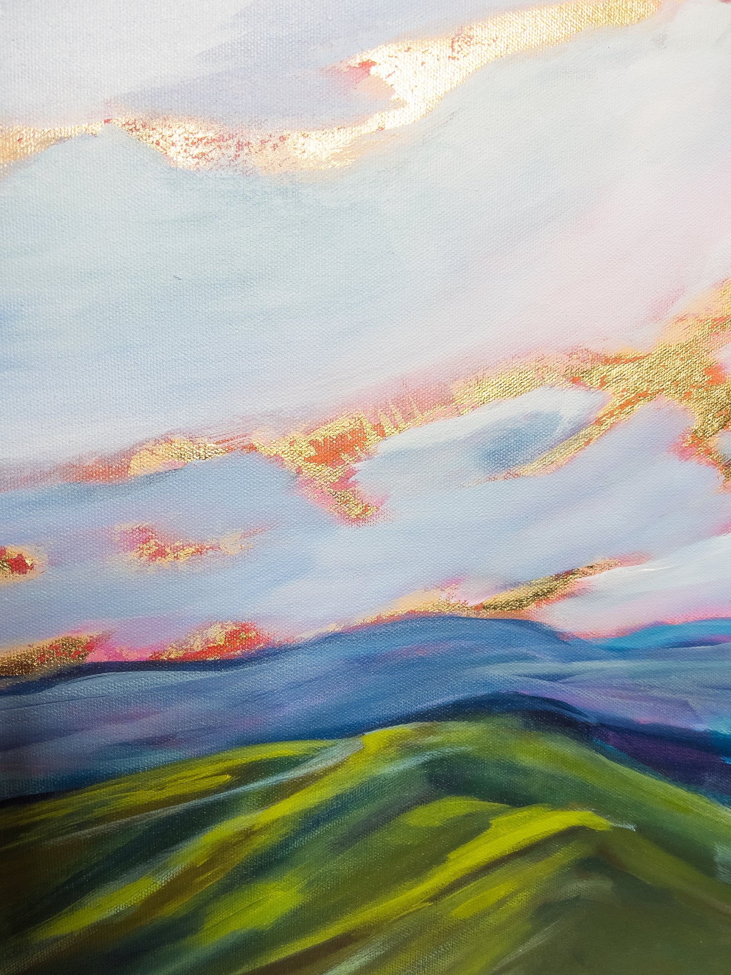 36" x 36"
Acrylic and gold leaf on canvas
Add a touch of whimsy to your wall with our Blue Ridge Parkway canvas painting.
Featuring an impressionistic style, this extra large piece captures the stunning blue sky and sunrise with delicate gold leaf accents that symbolize the regal and sacred aspects of nature.
Perfect for any nature lover or art enthusiast!