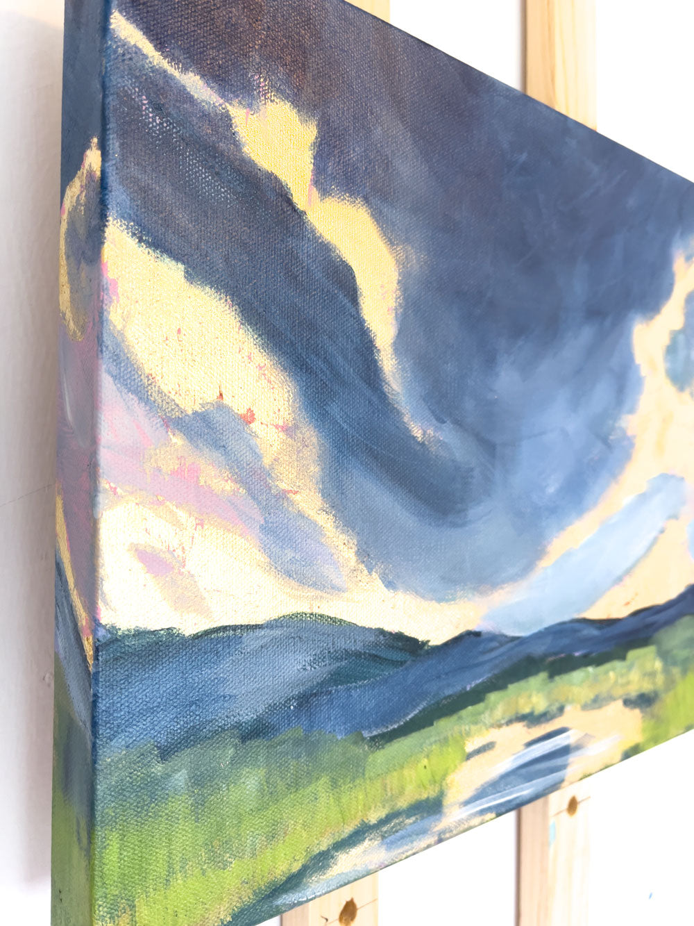 16" x 12"
Gallery wrapped canvas
Acrylic paint and gold leaf
Experience nature's beauty with Striking.
The moody gray blue clouds of spring complement the vibrant new growth, while the golden sunrise and river reflection dazzle.
The marsh grasses lining the banks lead to breathtaking views of the Blue Ridge Mountains.
Quirky, fun, and playful, Striking is a must-have for any nature lover.